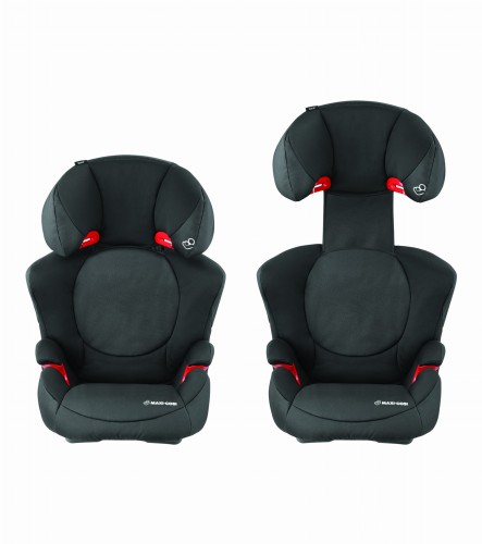 8750392110USP02_2018_maxicosi_carseat_childcarseat_rodixp_black_nightblack_adjustableinheight_front.jpg