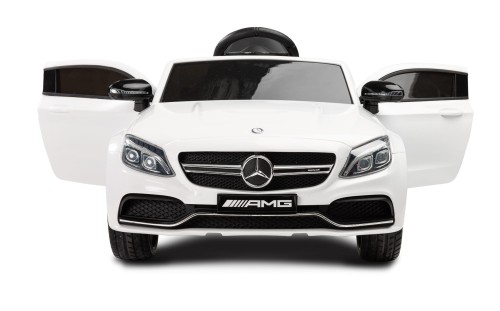 MercedesC63_White_02.jpg